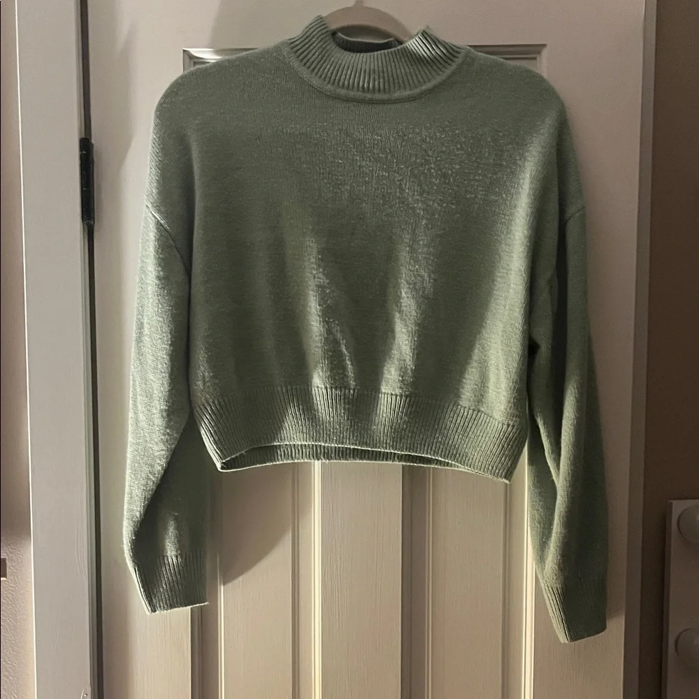 H&M Sage Green Turtleneck Sweater - Picture 1 of 6